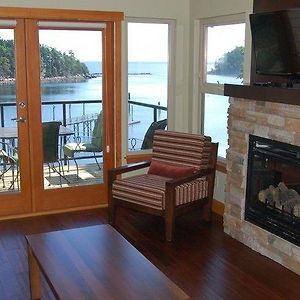 Mayne Island Resort